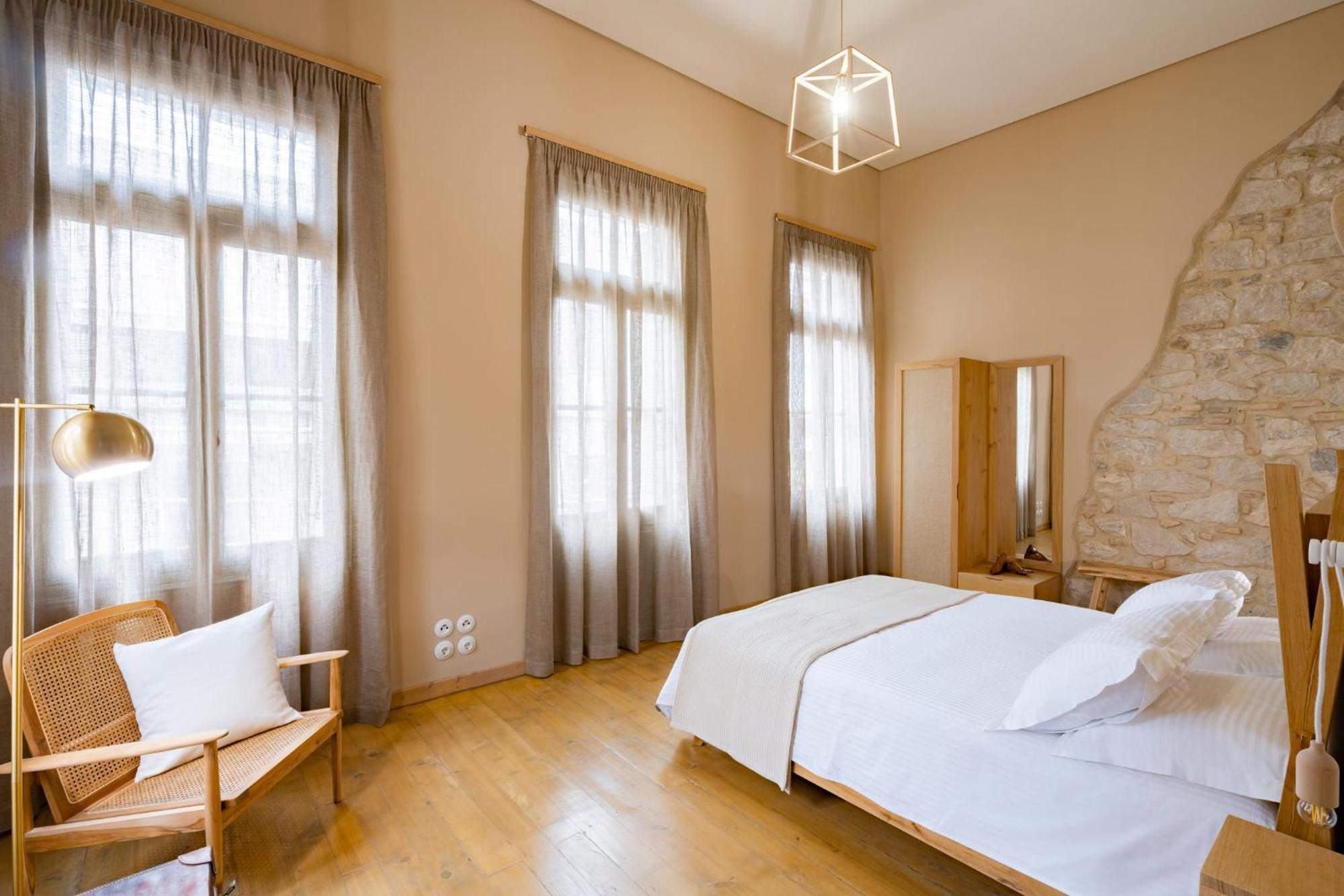 Hotel Eramai Patras Esterno foto